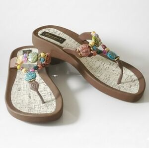 Grandco Size 11 NEW Sandals Rainbow Beaded Thong Flip Flop Brown Foam Cork